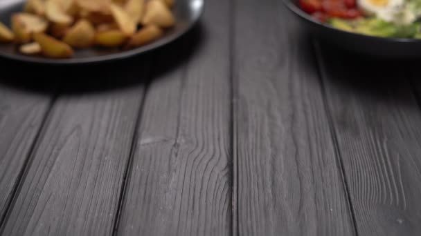 Appetizer Pear Blue Cheese Prosciutto Ham Microgreens Dark Wooden Background — Stock Video