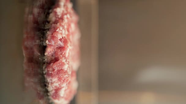 Cozinhar Carne Vaca Para Hambúrguer Carne Assada Cozinha Grelha Costeleta — Vídeo de Stock