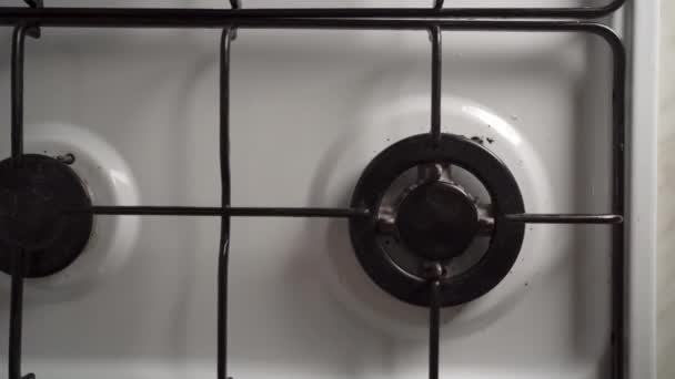 Moderner Küchenherd Mit Brennenden Blauen Flammen Von Oben Gesehen Gas — Stockvideo