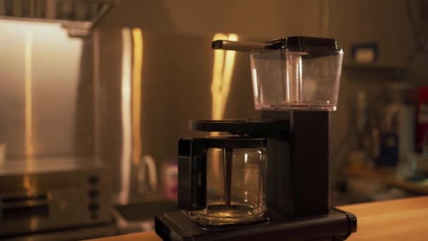 카페에서 커피를 만들기위한 빈티지 — 비디오