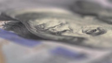 100 dolar nakit makro görüntü, seçici odaklanma. 100 dolar nakit. Bill USA Para. - Yüz dolar. Yatırım kavramı