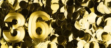 Parlak sarı konfeti arka planında 36 numaralı mum. Otuz altıncı yaş günü, yıldönümü ya da kutlama için şölen arkaplanı. Metin için yeri olan parlak tebrik kartı.