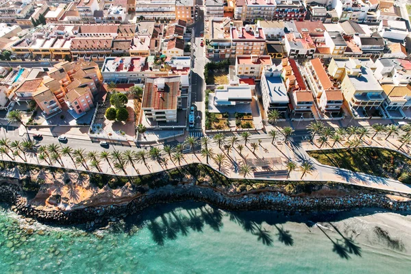 Torre Horadada航拍 地中海海景无人驾驶飞机和城镇景观 旅游目的地和度假概念 科斯塔布兰卡西班牙 — 图库照片