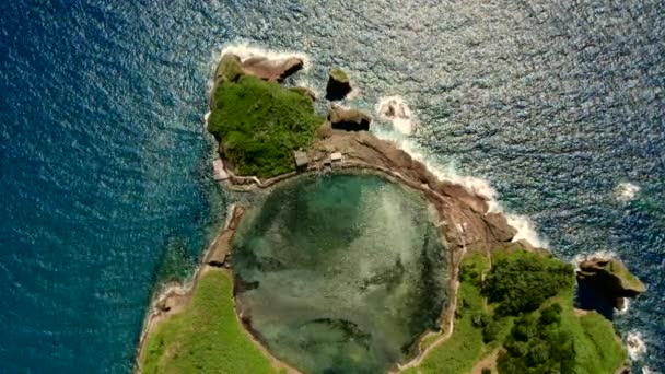 Αεροφωτογραφία Των Αζορών Κάτοψη Του Νησιού Vila Franca Campo Κρατήρας — Αρχείο Βίντεο