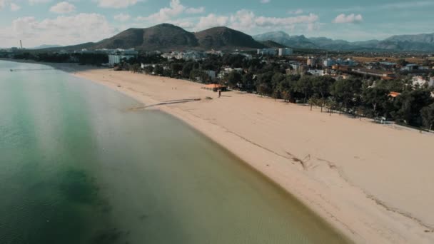 Punto Vista Aéreo Drone Playa Alcudia Playa Situada Port Alcudia — Vídeos de Stock