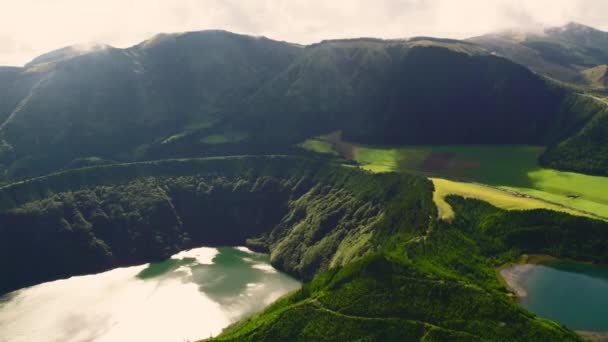 Strzał Powietrza Punkt Widzenia Drona Boca Inferno Malownicze Jeziora Kraterach — Wideo stockowe