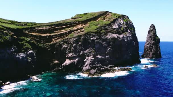 Vista Aérea Costa Rocosa Isla Ponta Delgada San Miguel Azores — Vídeos de Stock