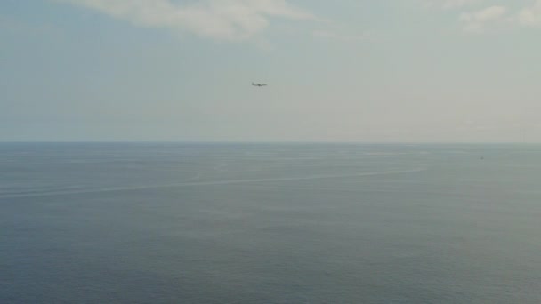 대서양 바다를 Azores의 미구엘 공항에 포르투갈이요 — 비디오