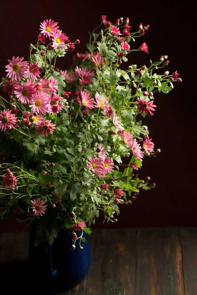 Ein Strauß Schöner Rosa Chrysanthemen Einer Vase — Stockfoto
