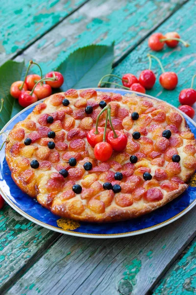 Homemade Pie Cherries Rustic Background — Stock Photo, Image