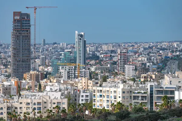 Limassol Skyline Сучасними Хмарочосами Будівельними Майданчиками — стокове фото