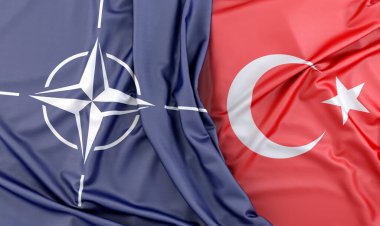 Türkiye ve NATO bayrağının kumaş dokusu siyasi meseleleri gösteriyor. 3B görüntüleme