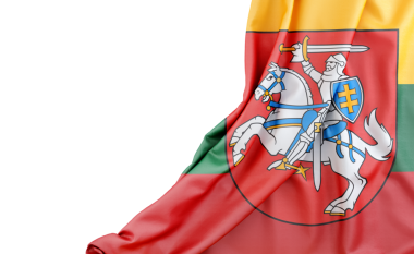 Litvanya bayrağı, solunda boş alan olan armalı bir arma. İzole edilmiş. 3B Hazırlama.