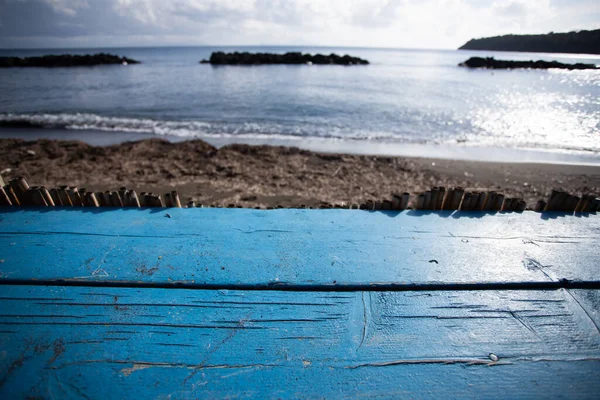 Drewniane Molo Egzotyczne Morze Błękitne Niebo Piękny Letni Tło Wakacje — Zdjęcie stockowe