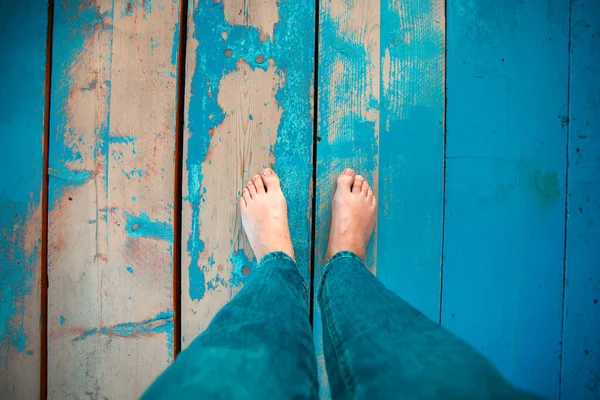Woman Leg Wooden Beach Jetty Barefeet Wooden Planks Unrecognizable Person — Φωτογραφία Αρχείου