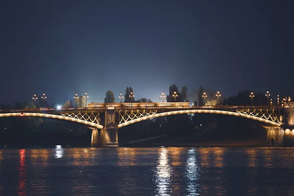 Foto Del Puente Margaret Por Noche Budapest Hungría — Foto de Stock