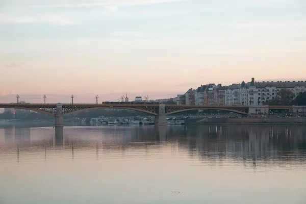 Obrázek Mostu Margaret Při Západu Slunce Budapešti Maďarsko — Stock fotografie