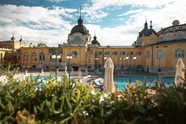 セーチェーニ ブダペスト ハンガリー セーチェニイ温浴施設はヨーロッパで最大の薬湯 — ストック写真