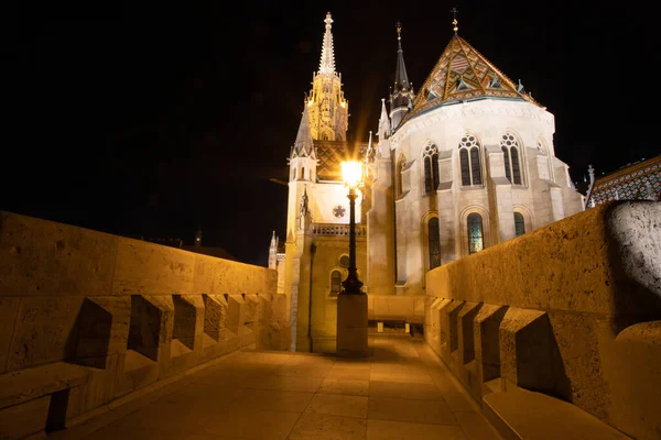 Будапешт Венгрия Fibman Bastion Ночью — стоковое фото