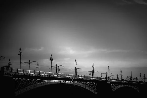 Фото Моста Маргарет Черно Белом Цвете Будапеште Венгрия — стоковое фото