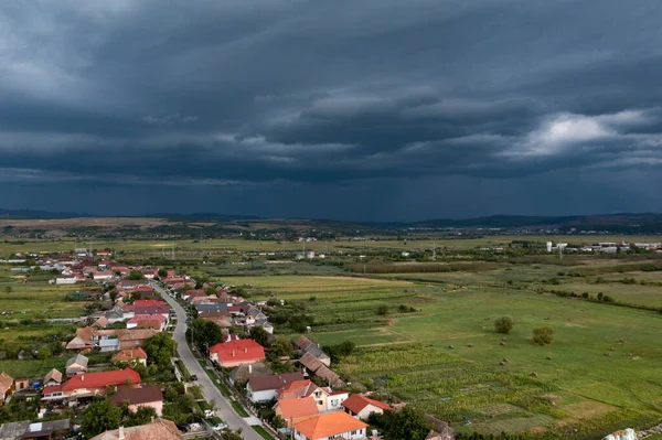 Vue Aérienne Petit Village Avec Ciel Orageux Transylvanie Roumanie — Photo