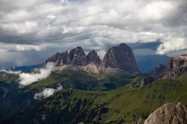 Panoramatický Pohled Skupinu Langkofel Nebo Skupinu Sassolungo Italském Dolomitu Marmolady — Stock fotografie