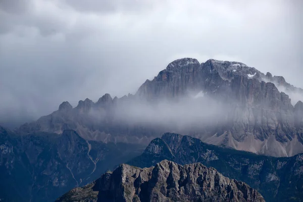Pohled Hory Marmolada Horu Civetta Letní Mlze Dolomity Itálii — Stock fotografie