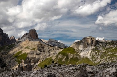 Ulusal Park Tre Cime di Lavaredo, Misurina, Dolomiti Alpleri, Güney Tyrol, İtalya, Avrupa.