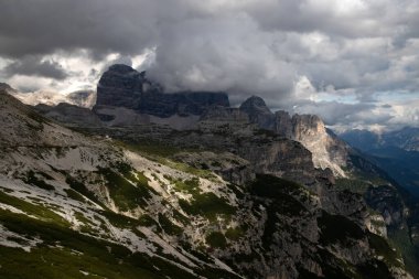 Ulusal Park Tre Cime di Lavaredo, Misurina, Dolomiti Alpleri, Güney Tyrol, İtalya, Avrupa.