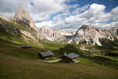 Seceda 'nın doğal manzarası, Val Gardena, Dolomitler, İtalya.