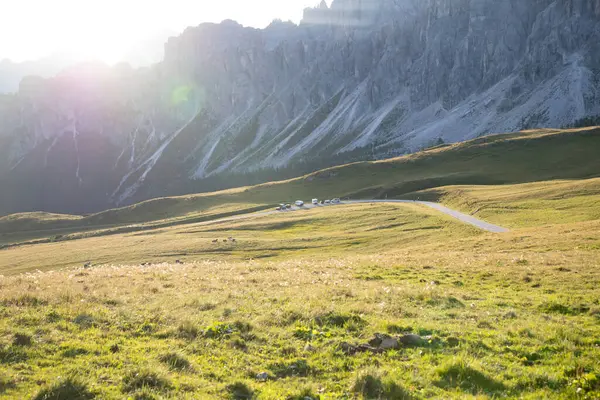 白云岩阿尔卑斯山的日出美景非常壮观 意大利 美丽的自然景观 免版税图库图片