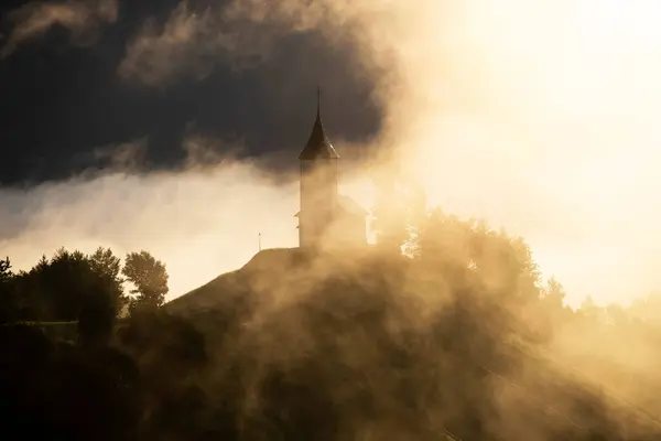Jamnik Słowenia Kościół Jamnicki Jest Uroczą Wieczną Kaplicą Alpach Kamnik — Zdjęcie stockowe