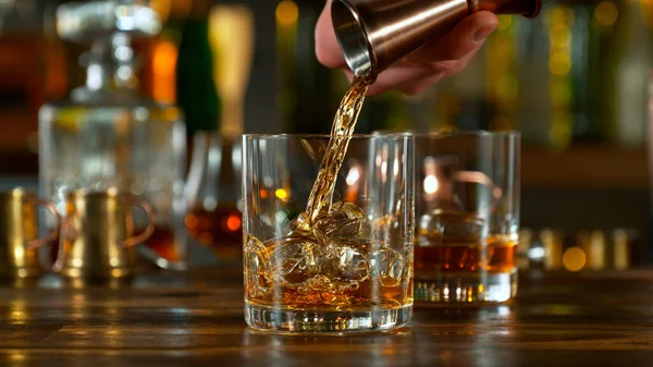 Close Pouring Whiskey Rum Bar Dark Toned Background — Fotografia de Stock
