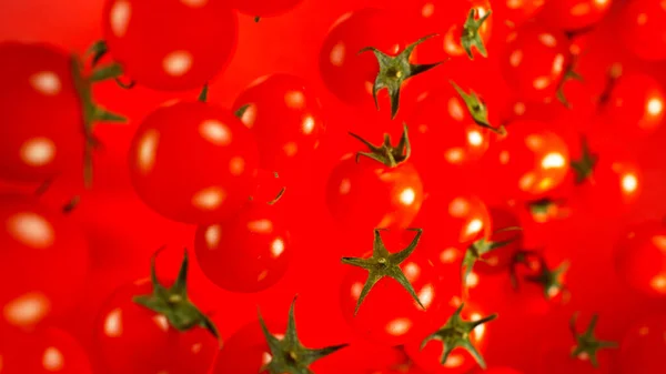 Congelar Movimento Voar Tomates Cereja Frescos Macro Tiro — Fotografia de Stock
