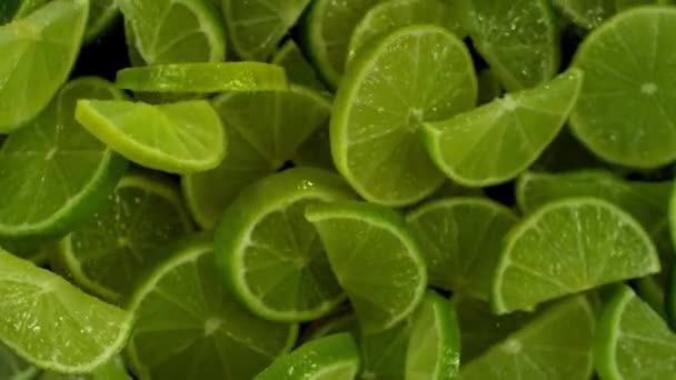 Super Slow Motion Shot Flying Fresh Limes Slices Inglês Filmado — Vídeo de Stock
