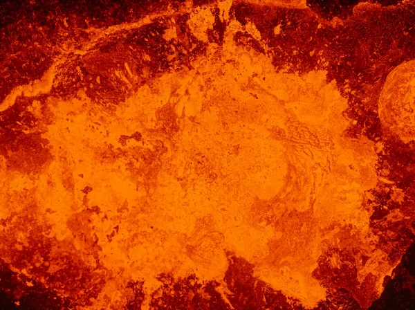 沸騰した溶岩クレーターの空中ビュー クローズアップ — ストック写真
