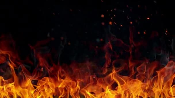 Super Lent Mouvement Des Flammes Feu Isolé Sur Fond Noir — Video
