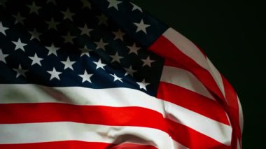 Dalgalanan Amerikan Bayrağının, Süper Yavaş Filmin, Yüksek Hızda Sinema Kamerasının 1000 FPS 'de Çekimi