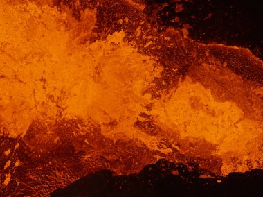 Katılaşan lav alanının hava görüntüsü, yakın plan.