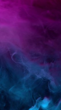 Neon Renklerinde Atmosferik Dumanın Süper Yavaş Çekimi, 300 fite Soyut Arkaplan.