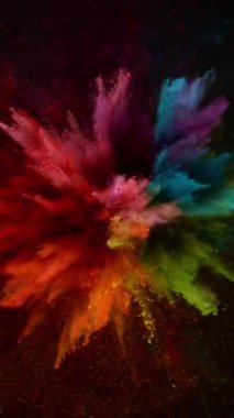 Süper Yavaş Çekim Renk Tozu Patlaması Siyah Arkaplan 'da izole edildi. Yüksek Hız Sineması Kamerası 'nda 1.000 fps hızla çekilmiştir.