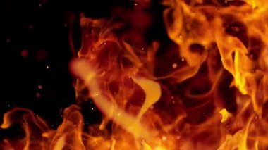 Yanan Alevlerin Süper Yavaş Çekimi Siyah Arkaplanda izole edildi. 1000 FPS 'te Yüksek Hız Sineması Kamerası' nda çekildi. .