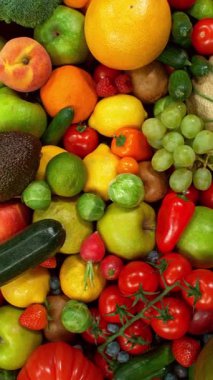 Kamera Hareketi, Taze Meyve ve Sebzelerin Farklı Tipleri Bir Yığın Üzerinde, Yakın Çekim