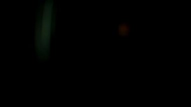 Yavaş çekim gerçek mercek kaplama veya geçiş için cam efektlerinde parlar