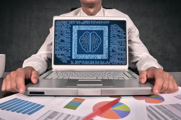 Empresário Sentado Escritório Com Laptop Documento Negócios Interface Com Placa — Fotografia de Stock