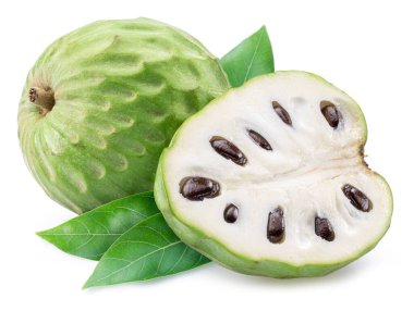 Kremalı elma ya da Cherimoya meyvesi ve beyaz arka planda izole edilmiş meyve dilimi.