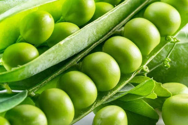 豌豆豆荚中完美的绿豆 食品背景 — 图库照片