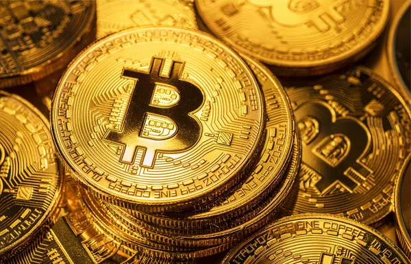 Monedas Oro Bitcoin Imagen Conceptual Del Dinero Digital — Foto de Stock