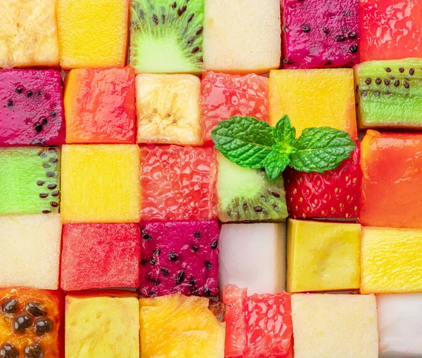Gyümölcsös Rejtvény Színes Élelmiszer Háttér Vagy Minta Rendezett Különböző Gyümölcskockák — Stock Fotó