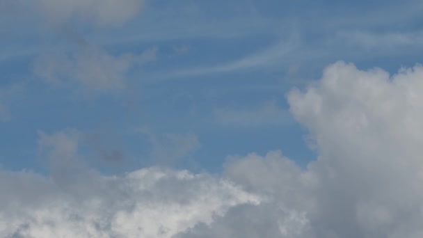 Movimento Belas Nuvens Céu Azul Vídeo Lapso Tempo Fundo Natureza — Vídeo de Stock